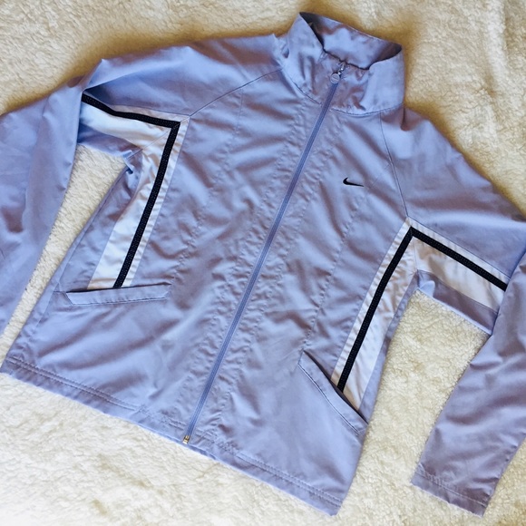 Nike Jackets & Blazers - Vintage Nike Jacket 💜